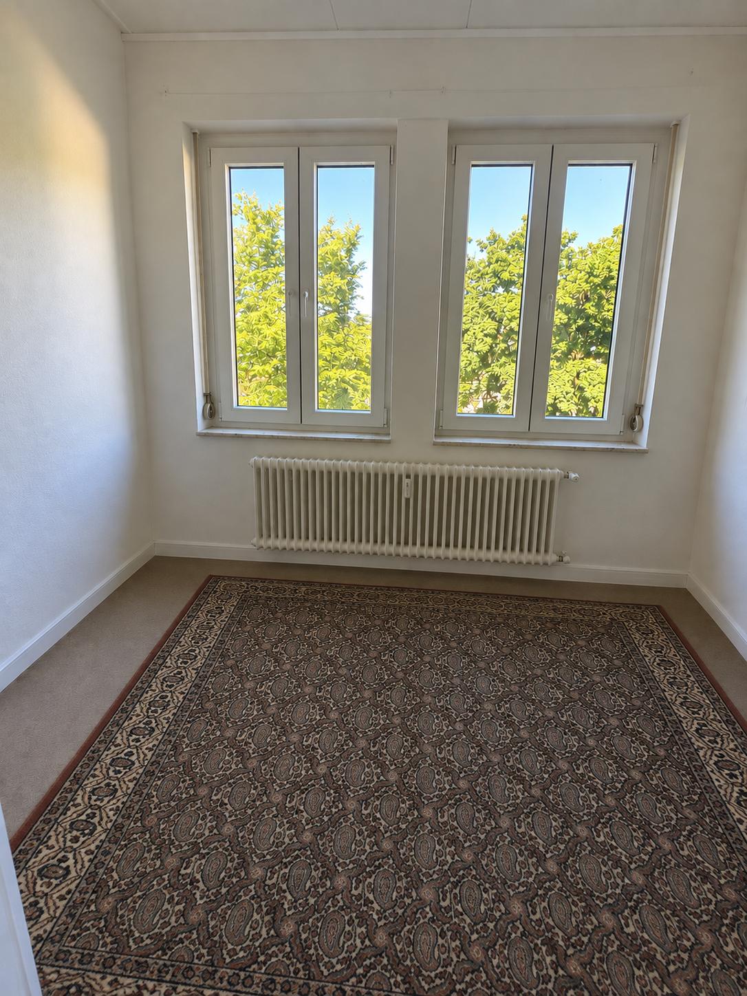 Leeres, besenrein übergebenes Zimmer nach einer Wohnungsräumung durch FFM Entrümpelung